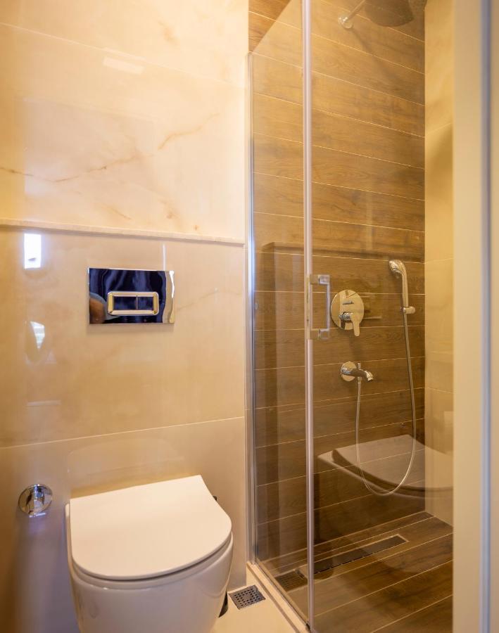 Cesmekes Otel エクステリア 写真